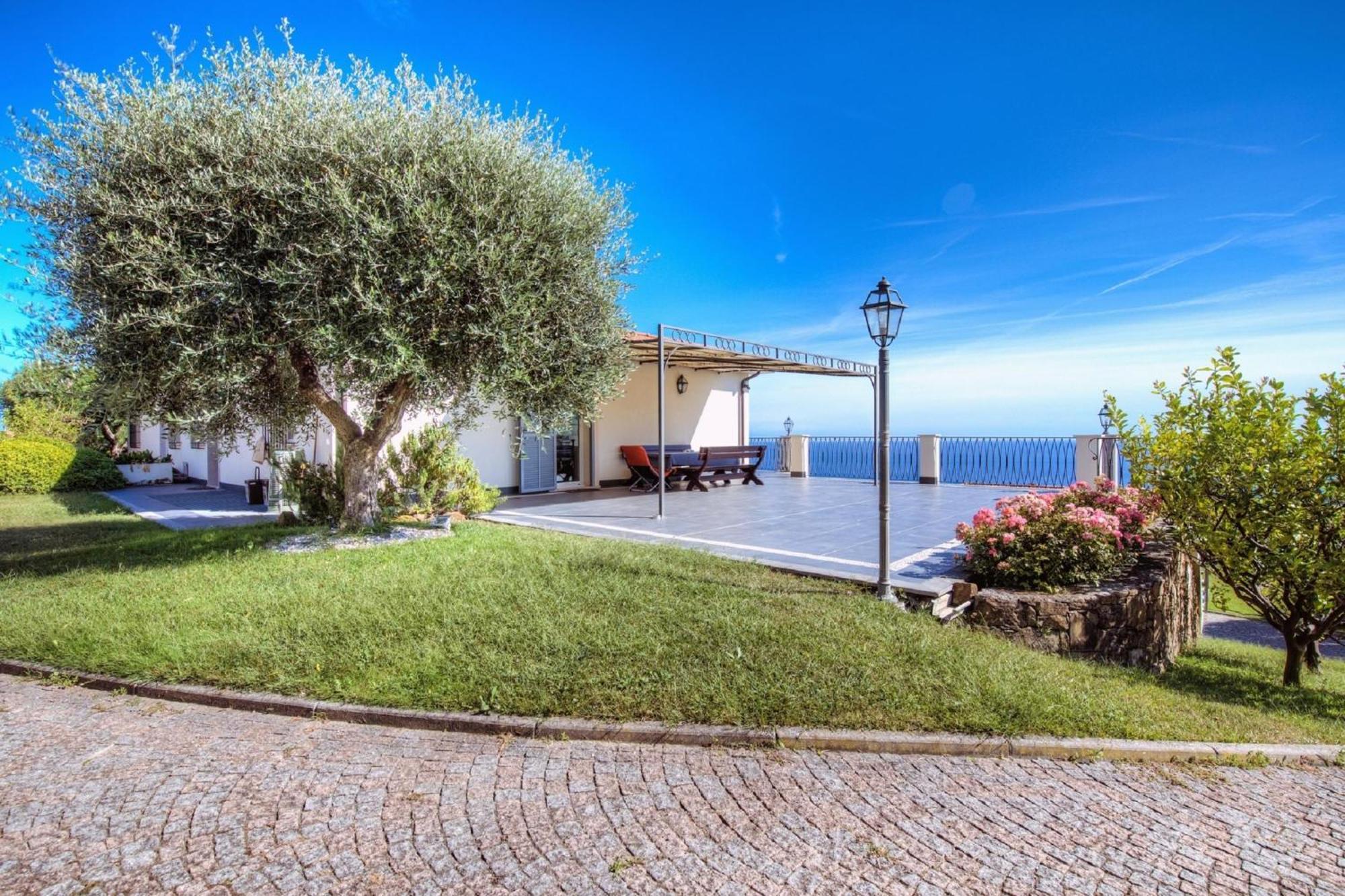 Villa Lucia Riviera Dei Fiori Pool - Happy Rentals Sanremo Exterior foto
