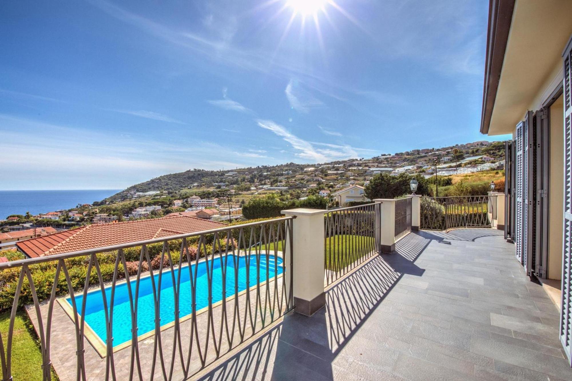 Villa Lucia Riviera Dei Fiori Pool - Happy Rentals Sanremo Exterior foto
